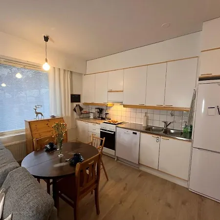 Апартаменты Cozy Cityhome - Sauna & Own Yard *
