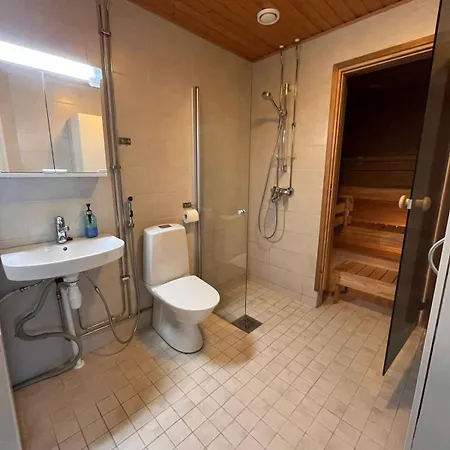 Cozy Cityhome - Sauna & Own Yard *