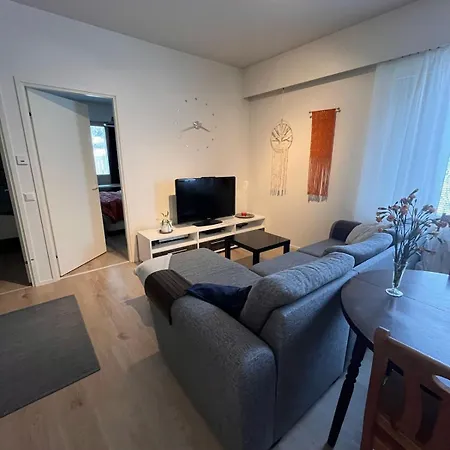 Apartment Cozy Cityhome - Sauna & Own Yard *